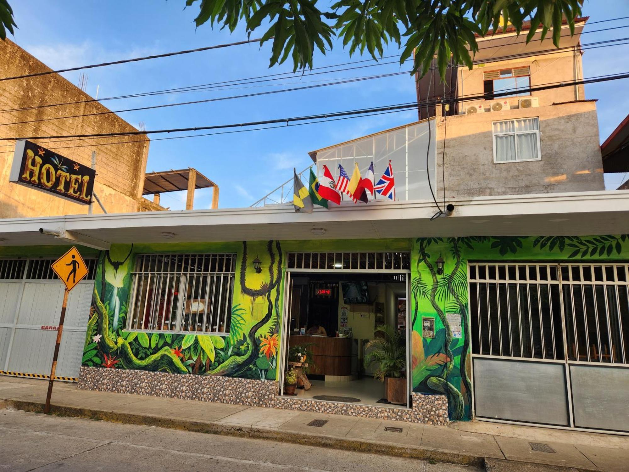 Libelula Hotel Puerto Maldonado Exterior photo